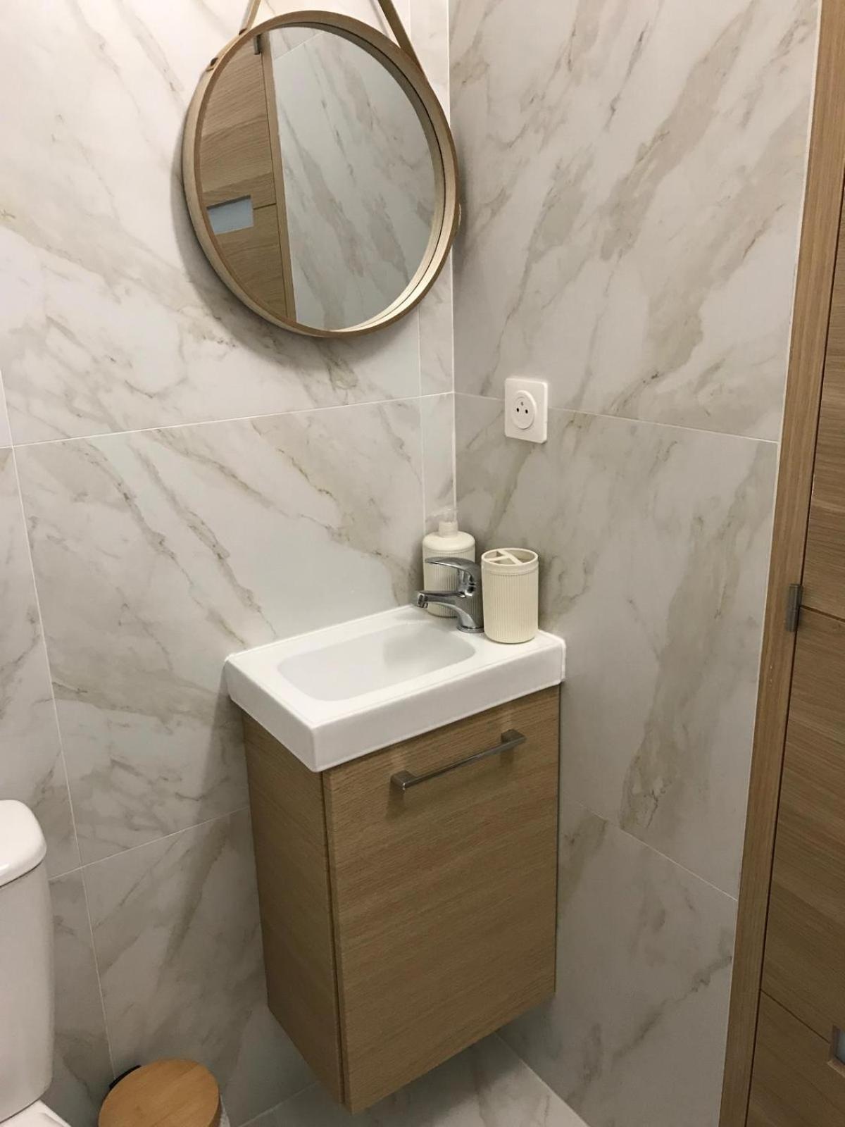 1 Minute De La Promenade Des Apartment